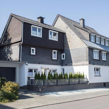 Vakantiehuis - 'Ferienhaus K17 Voor 18 Pers' - Kirchstrasse 17 | Winterberg Buitenkant foto