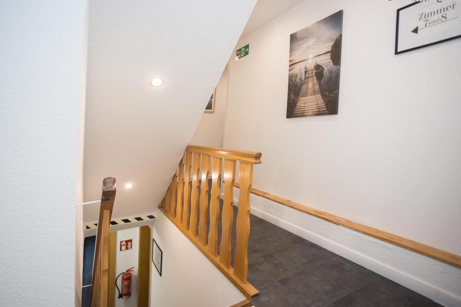 Vakantiehuis - 'Ferienhaus K17 Voor 18 Pers' - Kirchstrasse 17 | Winterberg Buitenkant foto
